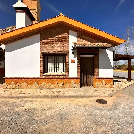 Cuevas La Granja Benalua de Guadix